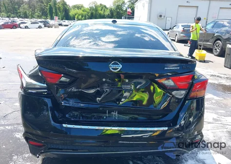 2022 Nissan Altima Sr Fwd z USA, uszkodzony, nr VIN 1N4BL4CV1NN352101